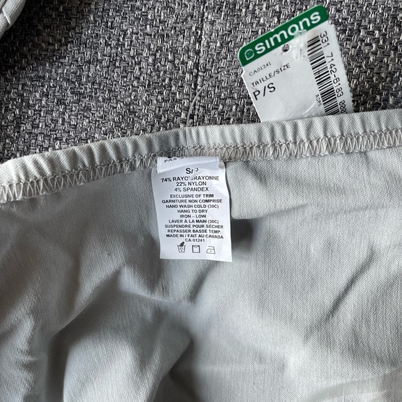 NWT Elegant Gray Halter Vest - Picture 6 of 6